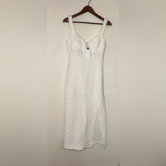 Astr Dresses & Skirts - Astr White Textured Dress